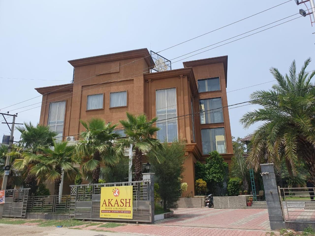 Akash Hotel Managed By Jk Hotels & Resorts Kathua Buitenkant foto