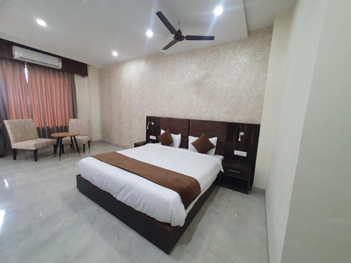 Akash Hotel Managed By Jk Hotels & Resorts Kathua Buitenkant foto